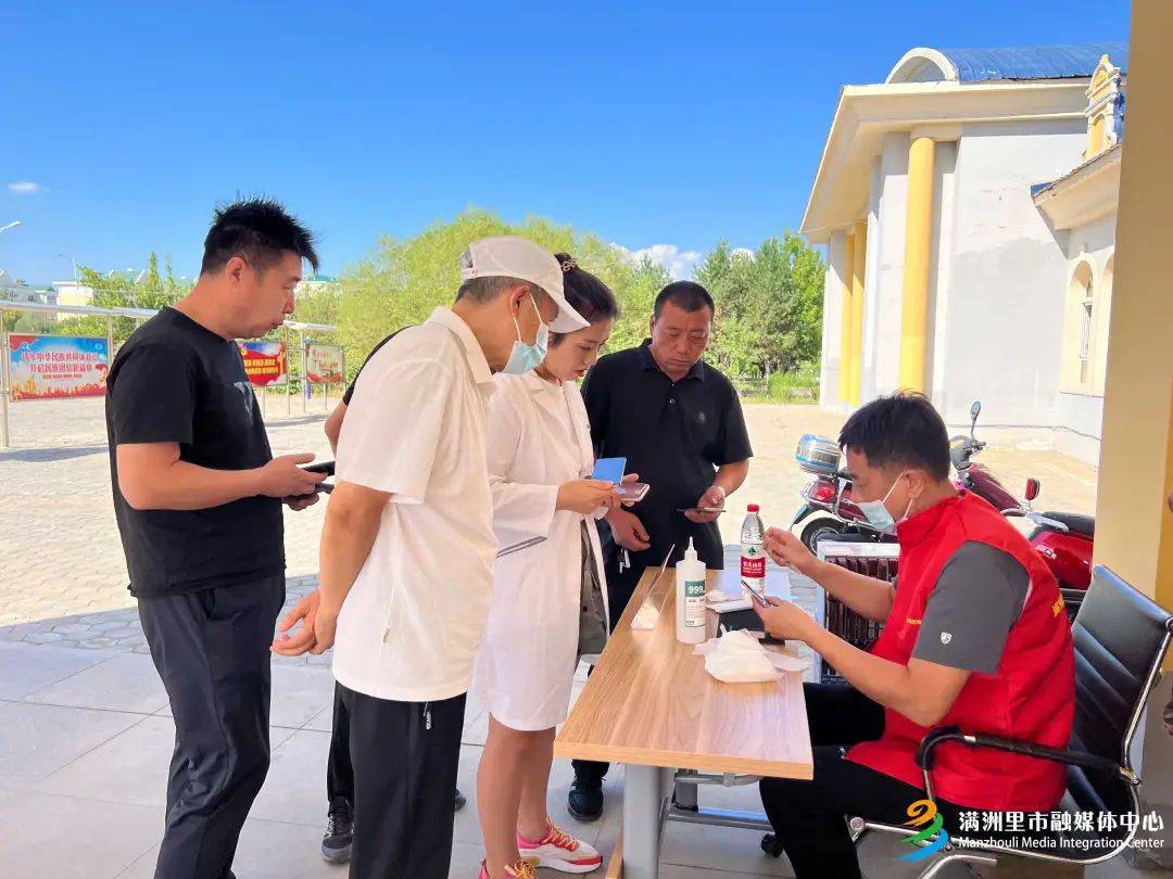 馨园社区“党建集市“ 打造“家门口”的幸福圈