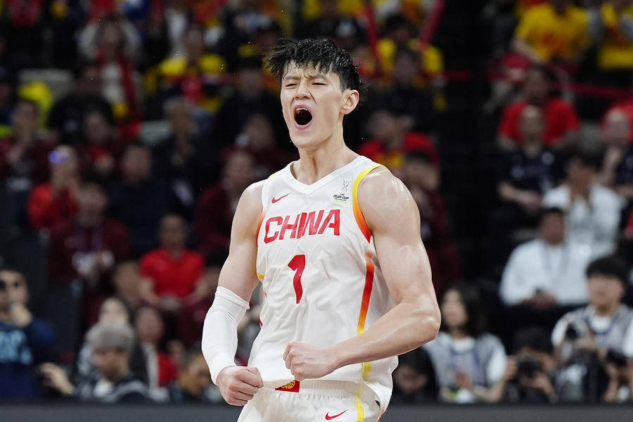 100:58！中国男篮大胜日本队，晋级2025亚洲杯正赛