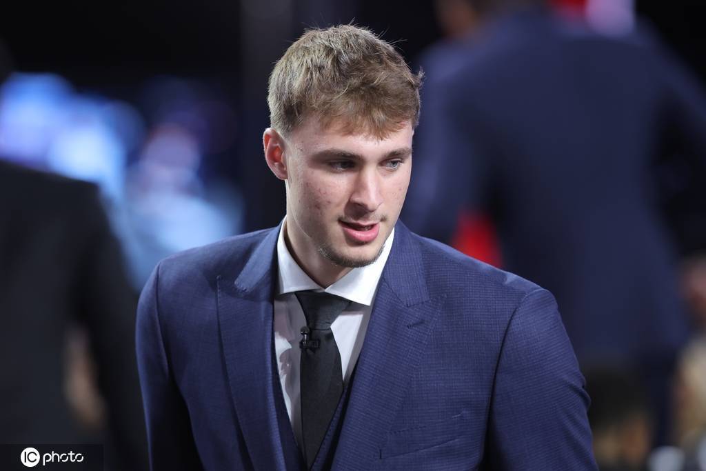 妈妈管的很严！NBA状元弗拉格买车预算18万美元